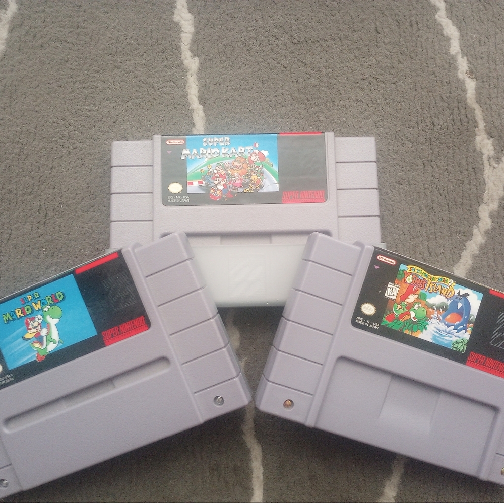 Super Nintendo entertainment console, two controllers and 10 games. - Picture 8 of 10